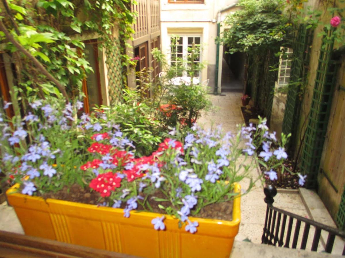 Chambres D'Hotes Le Patio D'Alain Et Veronique Luneville Exterior photo
